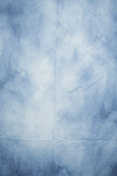 Blauer, strukturierten Hintergrund mit sanften Farbübergängen.